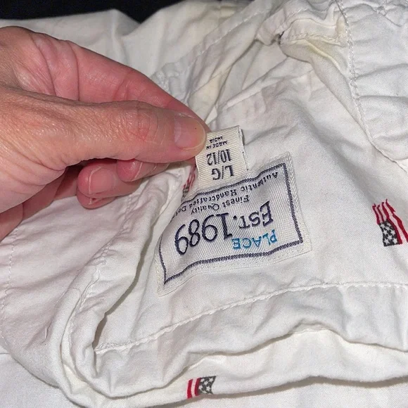 Button down - Picture 3 of 3